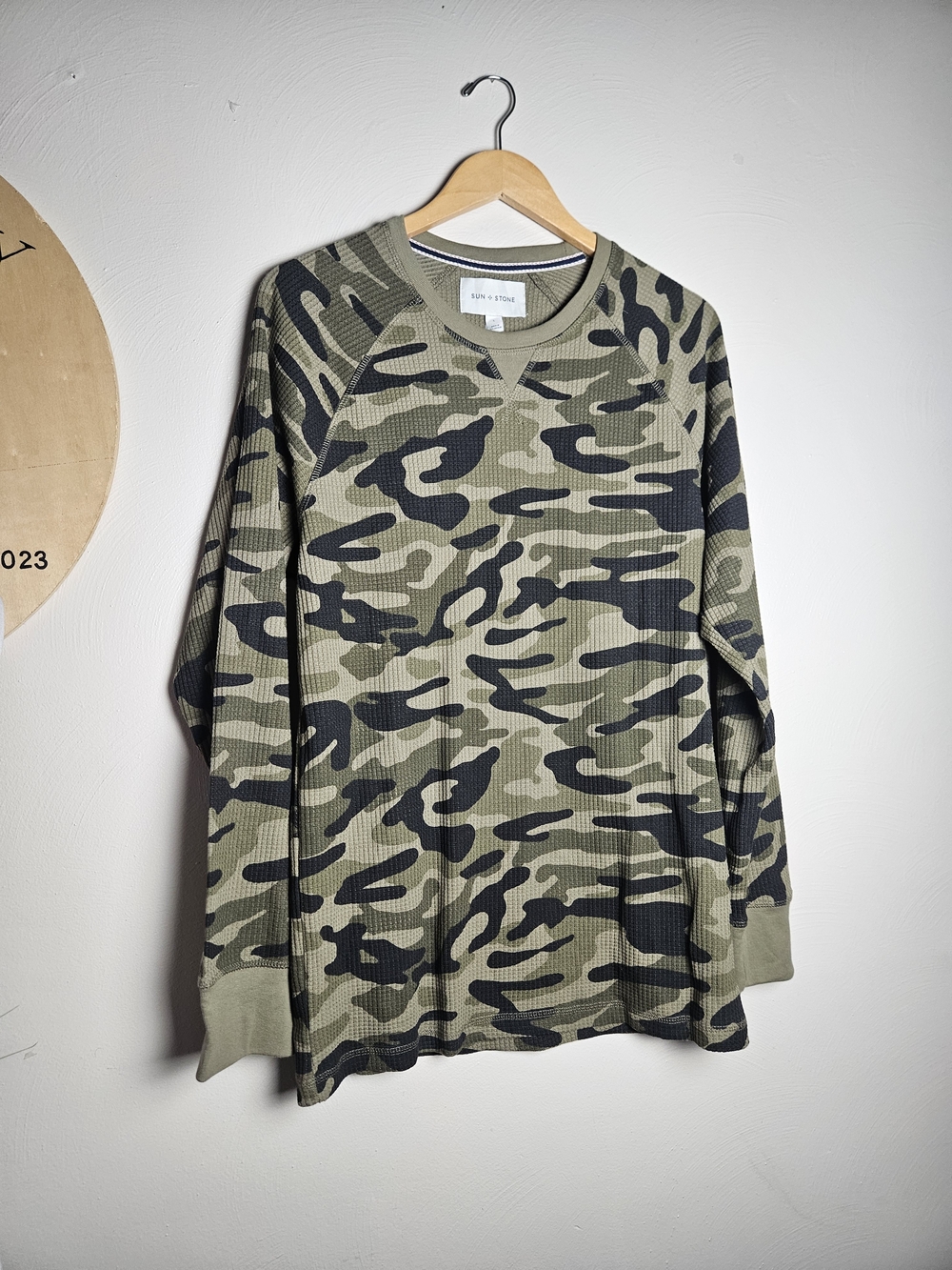Women's Long Sleeve Camo Thermal Tee - Olive/Black